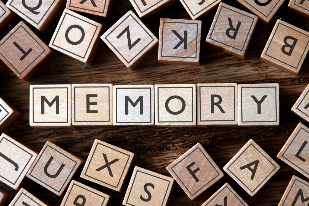 the word of MEMORY on building blocks concept